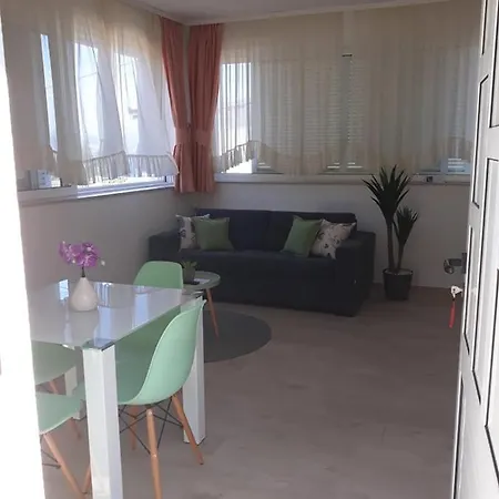 Viki Apartman *