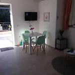 Apartment Viki