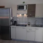 Apartment Viki *