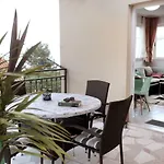Viki Apartment *