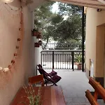 Apartment Viki *