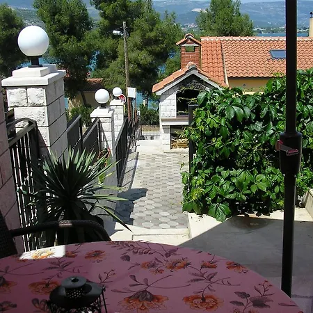 Διαμέρισμα Viki *