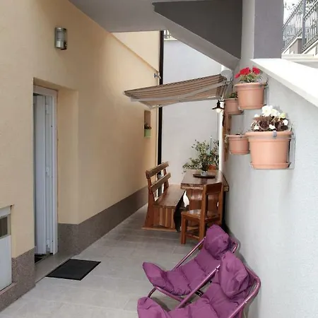 Viki Lägenhet Trogir